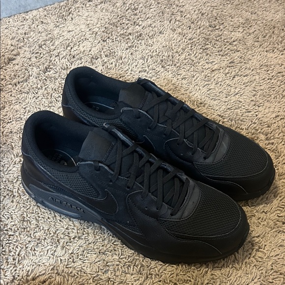 Nike Air Max Excee Men's All-Black Sneakers - Picture 2 of 10